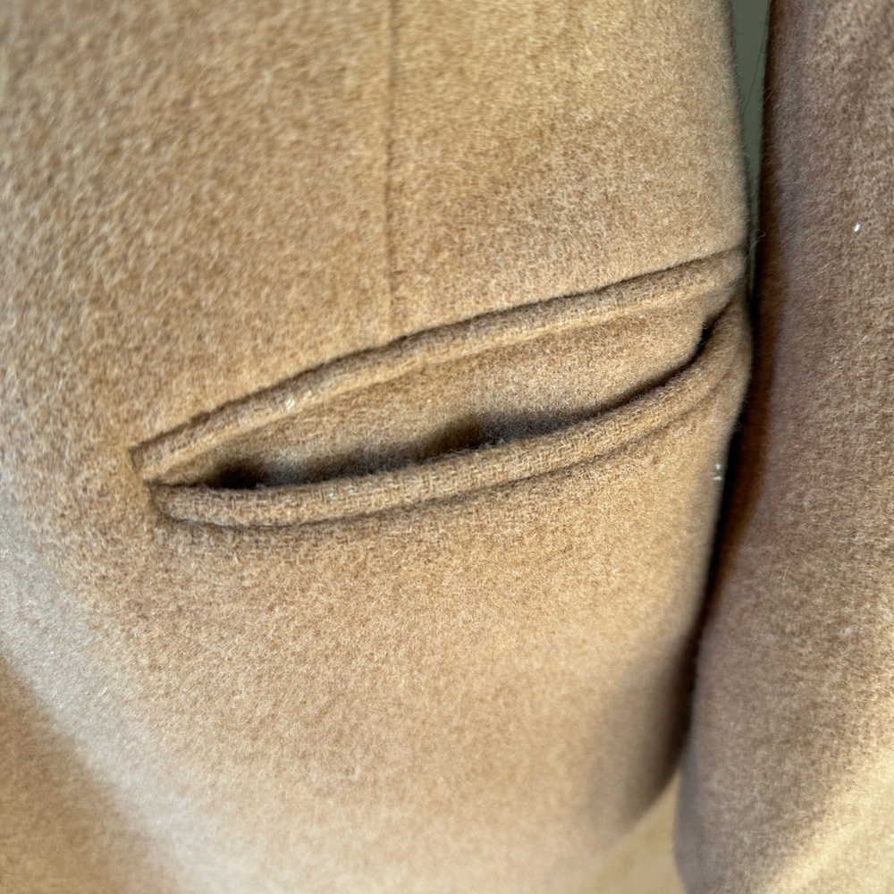 Elegant Camel Club Monaco Women's Wool Coat - Picture 6 of 7